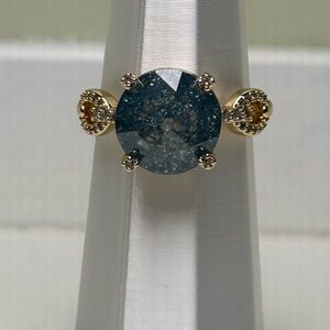 Gorgeous London Blue Topaz Ice Crystal on Gold.  Size 9